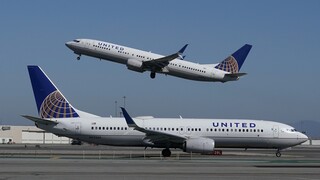 ΗΠΑ: United και Delta ακύρωσαν δεκάδες πτήσεις παραμονή Χριστουγέννων