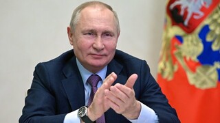 Πούτιν: Ανακοινώνει επιτυχή δοκιμή του υπερηχητικού πυραύλου Zircon «κοιτώντας» προς τη Δύση