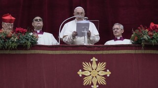 Για την πανδημία της μοναξιάς και τις γυναικοκτονίες το Χριστουγεννιάτικο μήνυμα του πάπα Φραγκίσκου