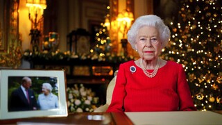 Βασίλισσα Ελισάβετ: Χριστουγεννιάτικο μήνυμα-εξομολόγηση ότι της λείπει ο Φίλιππος