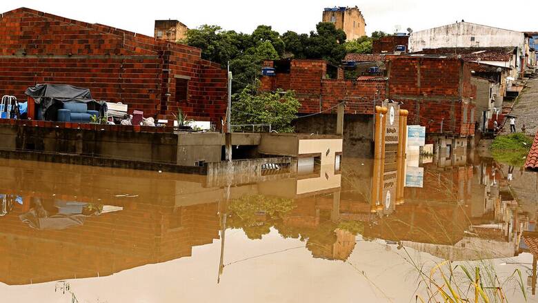 Βραζιλία: 18 νεκροί, 58 κοινότητες πλημμυρισμένες εξαιτίας των καταρρακτωδών βροχών