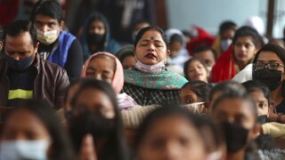 Ινδία: Δεν τήρησαν τα μέτρα και ποδοπατήθηκαν σε ινδουιστικό ιερό - Τουλάχιστον 12 νεκροί