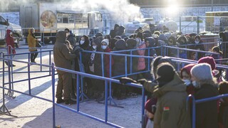 Λευκορωσία: Περίπου 600 πρόσφυγες παραμένουν αποκλεισμένοι κοντά στα σύνορα με την Πολωνία