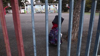 Παγώνη για άνοιγμα σχολείων: Δεν υπάρχει λόγος να μείνουν τα παιδιά κλεισμένα