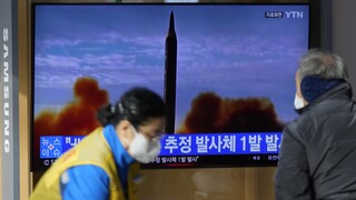 Πάτησε ξανά το κουμπί ο Κιμ Γιονγκ Ουν: Εκτόξευσε πύραυλο που έκανε απόσταση 500 χιλιομέτρων