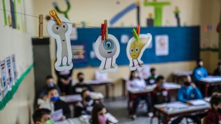 Βασιλακόπουλος: Γιατί δεν πρέπει να μείνουν κλειστά τα σχολεία - Τι είπε για τις νέες μεταλλάξεις