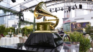 Οριστικό: Αναβάλλονται τα βραβεία Grammy - «Τεράστιο ρίσκο με την Όμικρον»
