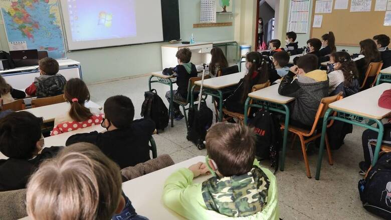 Κορωνοϊός- Άνοιγμα σχολείων: Βρέθηκαν 15.000 κρούσματα από τα self test σε  μαθητές και καθηγητές - CNN.gr