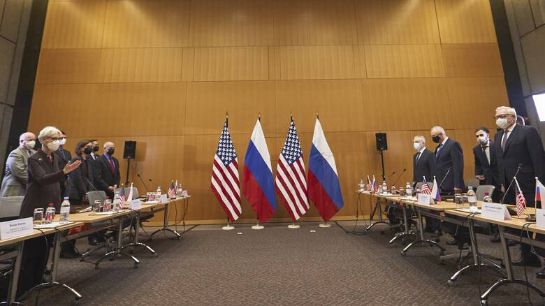 Ρωσία-ΗΠΑ: Με χαμηλές προσδοκίες οι κρίσιμες συνομιλίες για Ουκρανία