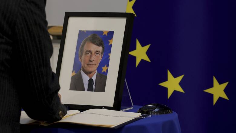 Νταβίντ Σασόλι: Την Παρασκευή η κηδεία του - Μεσίστιες οι σημαίες σε Ελλάδα και ΕΕ στη μνήμη του