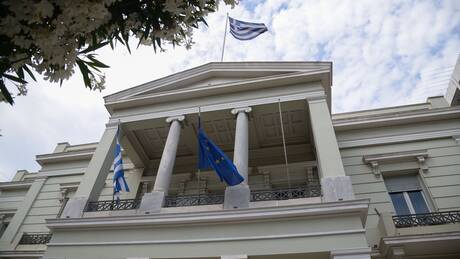 Σε σκληρή γλώσσα η απάντηση της Αθήνας στην Άγκυρα για Σακελλαροπούλου
