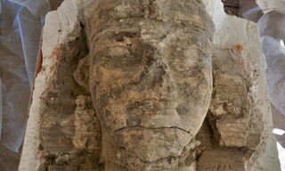 Αίγυπτος: Τμήματα δύο βασιλικών αγαλμάτων ανακαλύφθηκαν στο Λούξορ