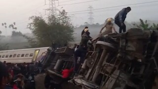 Τραγωδία στην Ινδία: Σιδηροδρομικό δυστύχημα στη Δυτική Βεγγάλη - 9 νεκροί