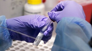 Έρευνα: Απαραίτητες οι ενισχυτικές δόσεις των εμβολίων για την καταπολέμηση της Όμικρον