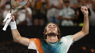 Australian Open: Στους «8» o Στέφανος Τσιτσιπάς με... διπλή ανατροπή