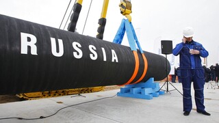 Η Ρωσία απειλεί με εμπάργκο σε αέριο και πετρέλαιο αν την βγάλουν από το SWIFT