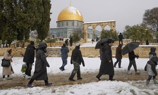 Σπάνια χιονοθύελλα «σκέπασε» το Ισραήλ τη Δυτική Όχθη και την Ιερουσαλήμ