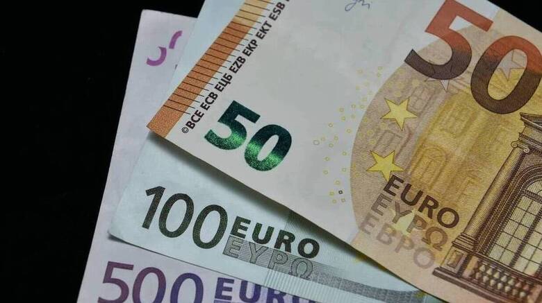 Στα 188,1 δισ. ευρώ ανήλθαν οι τραπεζικές καταθέσεις
