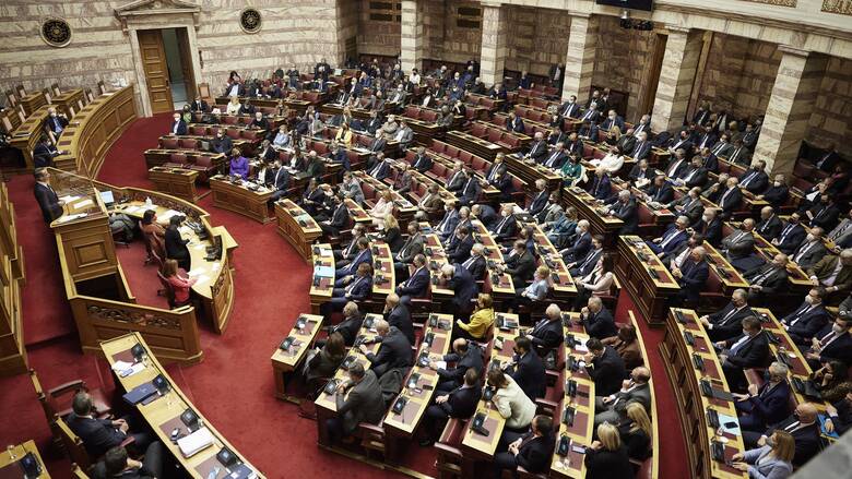 Live: Συζήτηση της πρότασης μομφής του ΣΥΡΙΖΑ κατά της κυβέρνησης