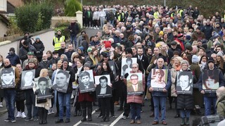 «Ματωμένη Κυριακή»: Πορεία μνήμης για τη σκοτεινή σελίδα στην ιστορία της Βόρειας Ιρλανδίας