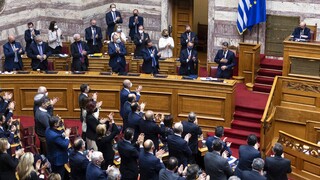 Καταψηφίστηκε η πρόταση μομφής - Μετωπική σύγκρουση Μητσοτάκη-Τσίπρα με φόντο Novartis, Φουρθιώτη