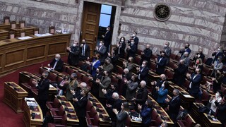 Ερώτηση 46 βουλευτών του ΣΥΡΙΖΑ: «Επιχειρησιακή πανωλεθρία με τραγικές επιπτώσεις και στο ΕΣΥ»