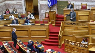 LIVE - Βουλή: Νέα σύγκρουση Γεωργιάδη - Πολάκη για τη Νovartis και στο βάθος ο αναπτυξιακός νόμος