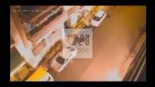 Βίντεο - ντοκουμέντο CNN Greece: Η στιγμή της επίθεσης έξω από το σπίτι του Βασίλη Ντούμα
