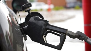 «Καίει» η τιμή της βενζίνης: Νέες αυξήσεις έρχονται στα καύσιμα
