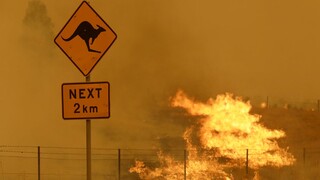 Συναγερμός σην Αυστραλία: Μαίνονται ανεξέλεγκτες πυρκαγιές - Απειλούνται κατοικημένες περιοχές