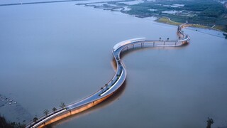Αρχιτεκτονική: Μια «υβριδική γέφυρα» στη Σαγκάη, μια κατασκευή υποδομής αλλά και ψυχαγωγίας