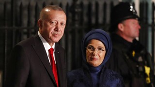 Θετικοί στον κορωνοϊό ο Ταγίπ και η Εμινέ Ερντογάν: Το μήνυμα του Τούρκου προέδρου στο twitter