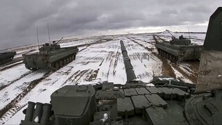 «Μετριάζει» το Κίεβο τον κίνδυνο ρωσικής εισβολής για να προστατεύσει την οικονομία