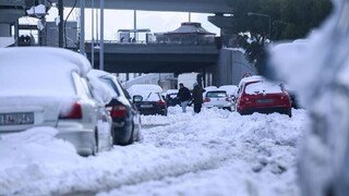 Αττική Οδός: Κατατέθηκε η πρώτη ομαδική αγωγή - Τι ζητούν οι οδηγοί που εγκλωβίστηκαν στα χιόνια