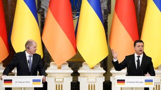 Ζελένσκι και Σολτς υποβαθμίζουν την υποψηφιότητα της Ουκρανίας στο ΝΑΤΟ
