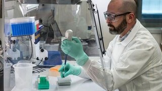 Κορωνοϊός: Για «ενδημική αυταπάτη» προειδοποιούν μερικοί επιφυλακτικοί επιστήμονες