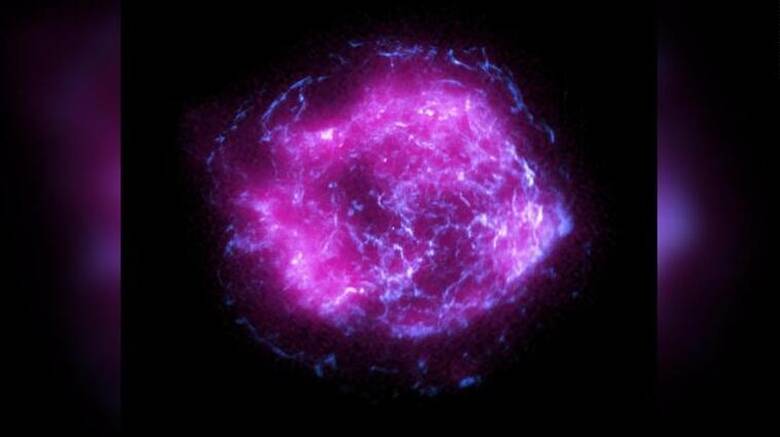 Μαγικές εικόνες από λαμπερά νέφη και αστέρια που εκρήγνυνται αποκαλύπτει η νέα αποστολή της NASA