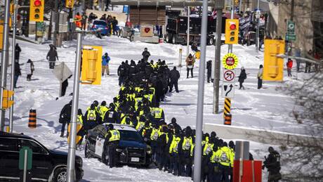 Καναδάς: Συλλήψεις και μεγάλη επιχείρηση της αστυνομίας να «καθαρίσει» το Κονβόι Ελευθερίας