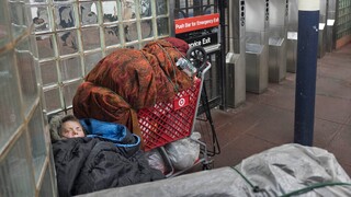 ΗΠΑ: Οι αρχές στη Νέα Υόρκη θέλουν να διώξουν τους άστεγους από το μετρό