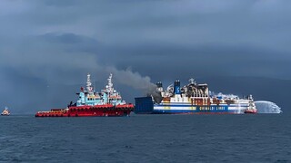 Euroferry Olympia: Σε άλλο λιμάνι μεταφέρεται το πλοίο - Θα συνεχιστούν εκεί οι έρευνες της ΕΜΑΚ