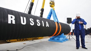 Ουκρανική κρίση: Με αιχμή τον Nord Stream 2 «απαντά» η Δύση στη Ρωσία, αλλά κρατά «απόθεμα» κυρώσεων