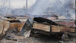 Ρεπορτάζ CNNi: Η φρίκη του πολέμου ανάγλυφη στην ανατολική Ουκρανία (vid)