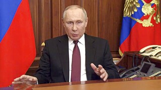 Στήριξη από τους επιχειρηματίες ζήτησε ο Πούτιν ενώ η Ρωσία αντιμετωπίζει μπαράζ κυρώσεων