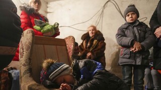 Πόλεμος στην Ουκρανία: Σφυροκοπείται η Μαριούπολη - Φόβοι για τους Έλληνες ομογενείς