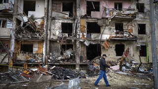 Ουκρανία: Η Ρωσία υποστηρίζει πως δεν χτυπά αμάχους