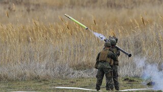 Η Γερμανία ενέκρινε την αποστολή 1.000 αντιαρματικών και 500 πυραύλων Stinger στην Ουκρανία