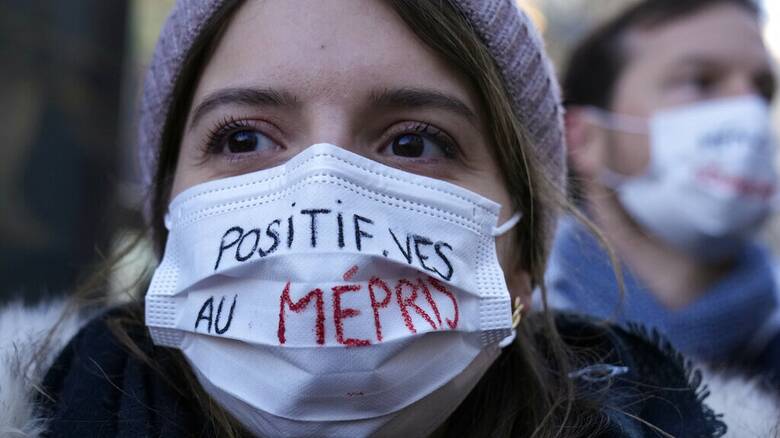 Κορωνοϊός - Γαλλία: Τέλος στην υποχρεωτική χρήση μάσκας από τις 14 Μαρτίου