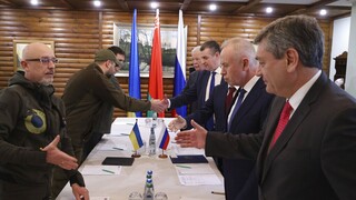 Συμφωνία Ρωσίας-Ουκρανίας για ασφαλείς διαδρόμους εκκένωσης αμάχων και ανθρωπιστικής βοήθειας