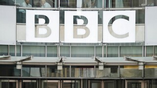 Πόλεμος στην Ουκρανία: Το BBC ανέστειλε τη λειτουργία του στη Ρωσία