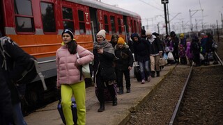 Ουκρανία: Φαγητό και ψυχολογική στήριξη - Πώς η Ευρώπη διαχειρίζεται τον προσφυγικό εφιάλτη